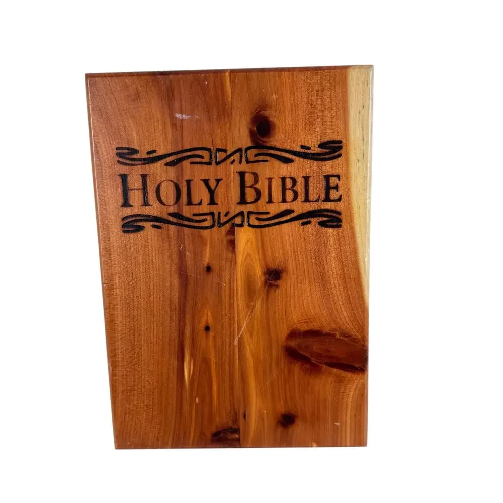 Holy Bible White Hardcover Remembrance Edition Cedar Box‎ Hinged Case